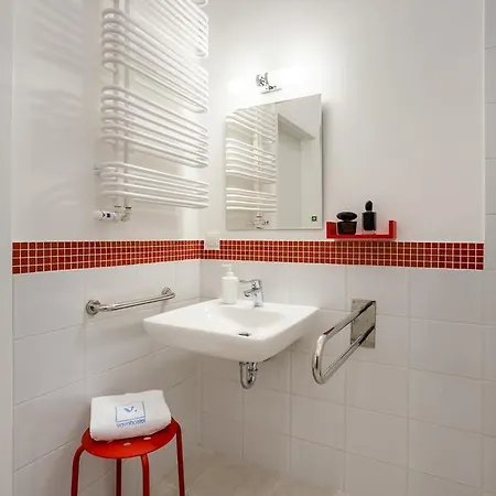 Hostel Vava *